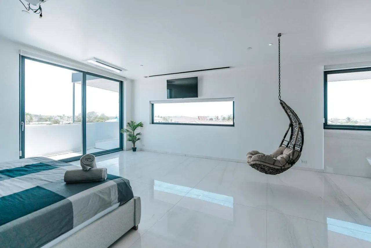 Gray Door Apartments - Adults Only Palm Beach